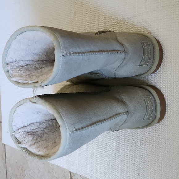 Koolaburra suede winter boots - Picture 4 of 11